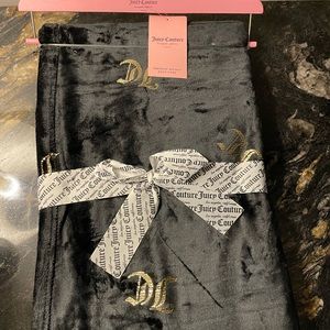 💖Juicy Couture Black & Gold Sequin Blankets